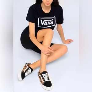 VANS WOMEN 6.5 NWT